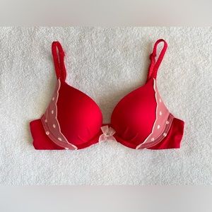 Victoria’s Secret bra